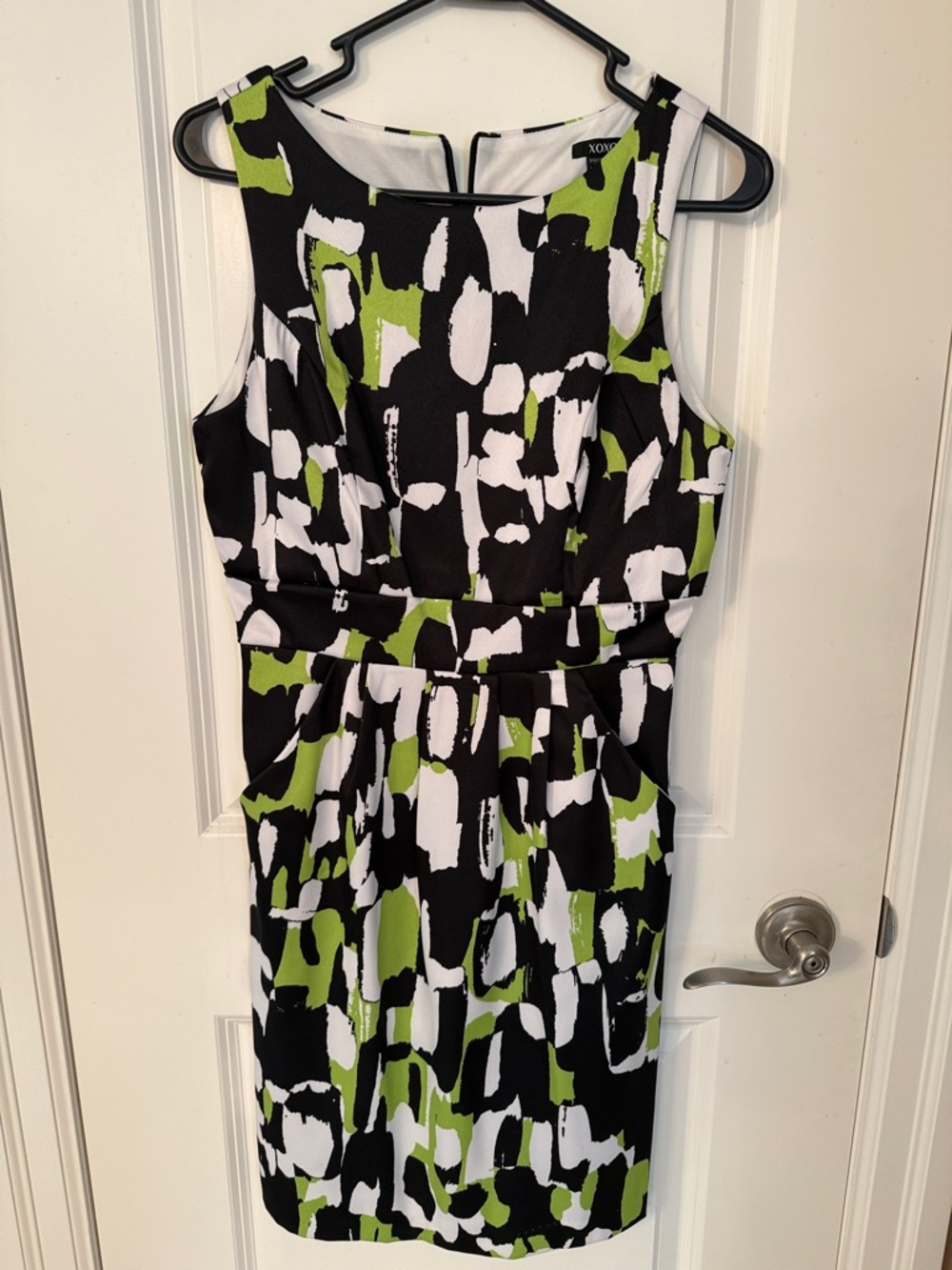 XOXO Sleeveless Abstract Print Midi Dress - Black, White & Green